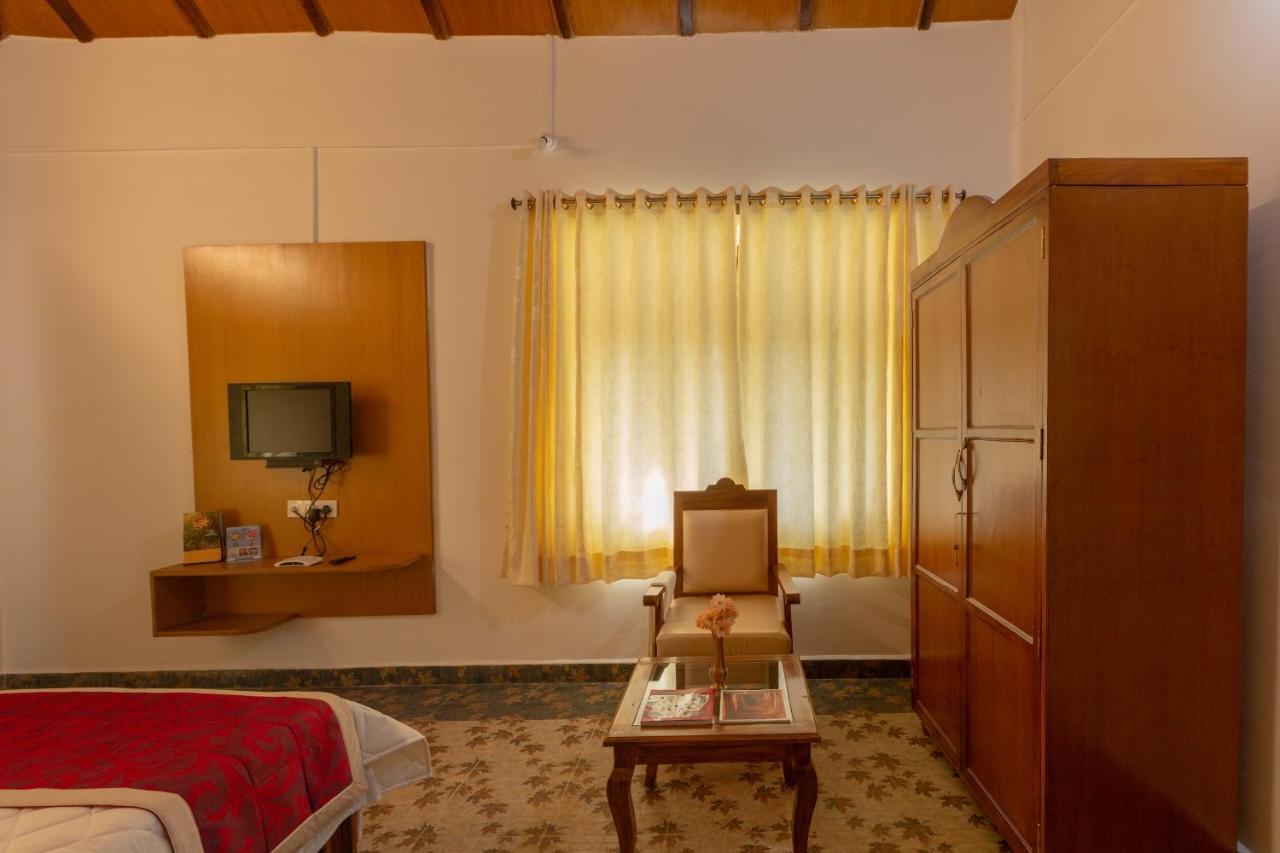 Kstdc Hotel Mayura Gerusoppa, Jogfalls Māvingundi Exterior photo