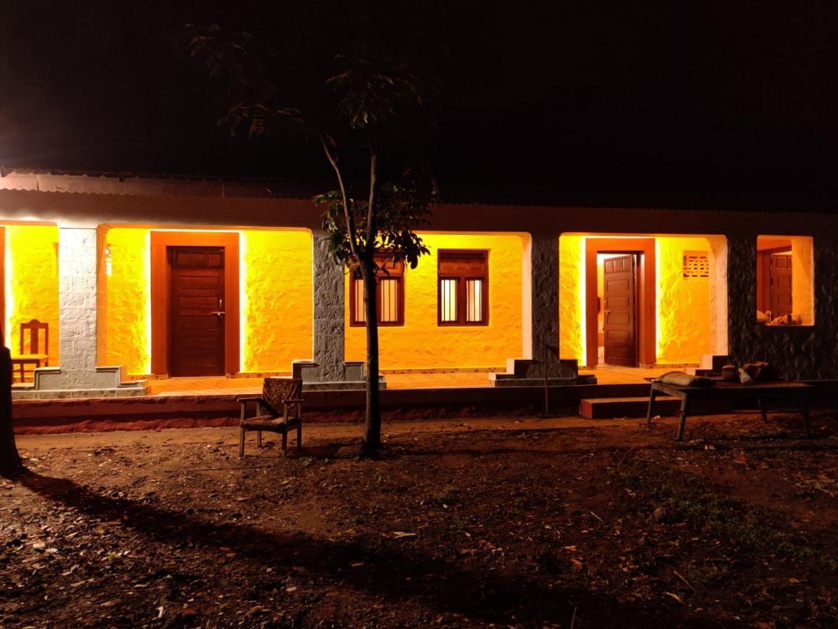 Kstdc Hotel Mayura Gerusoppa, Jogfalls Māvingundi Exterior photo
